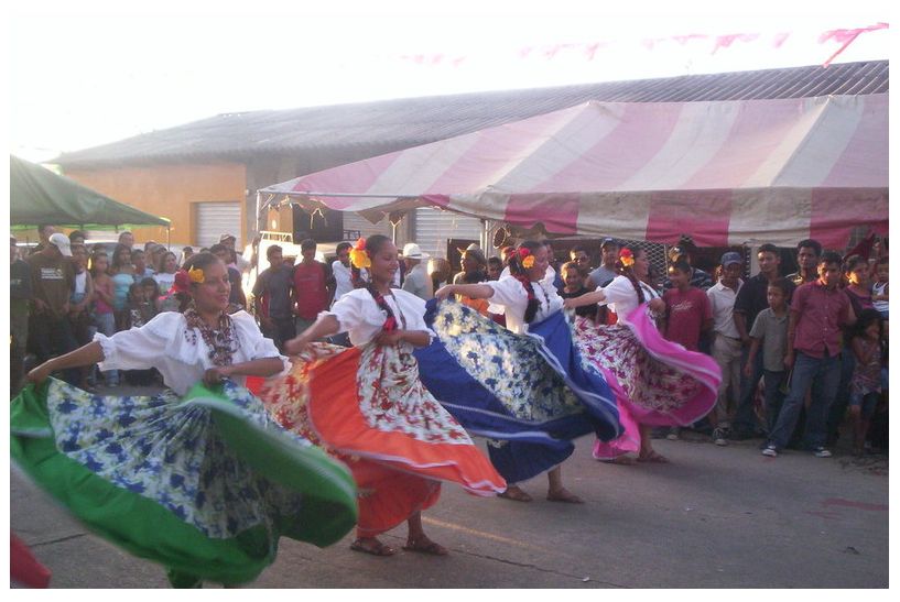 Danzas y música "fortaleciendo el folclore hondureño" - Honduras Tips