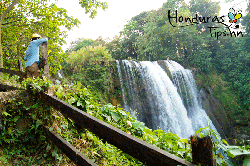 Recorrido por el río (River Tubing) - Honduras Tips