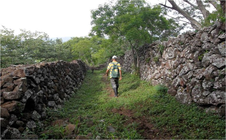 Muros del Fuerte Pérez de San Marcos de Colón.