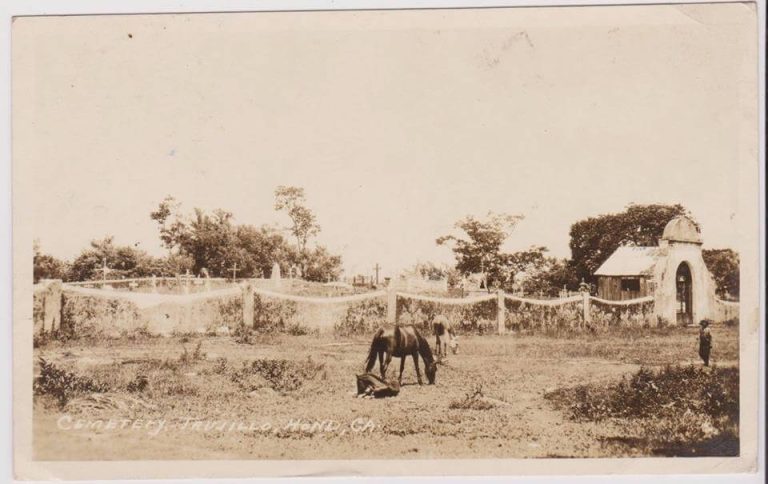 Extraordinaria fotografía del cementerio de Trujillo, Colón, en 1926.