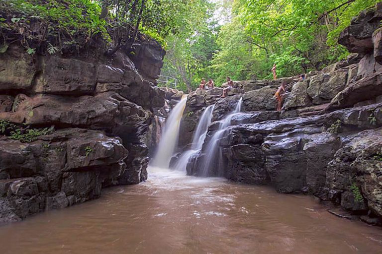 Parque-nacional-La-muralla,-Olancho-overland-the-americas